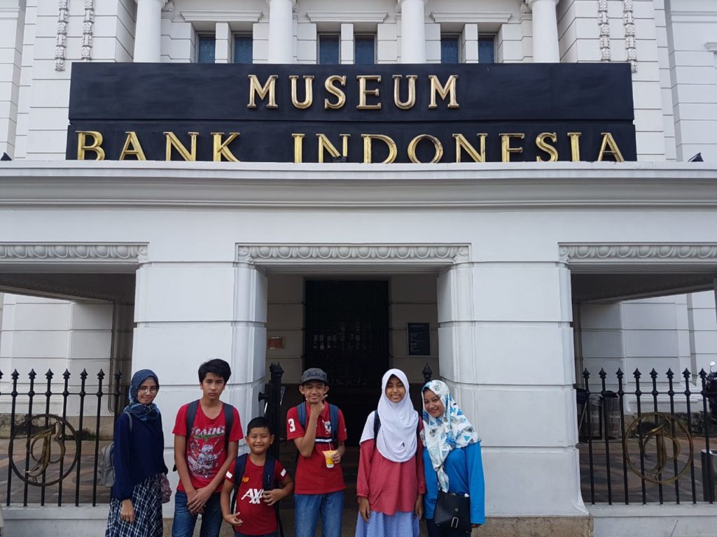 Depan Museum Bank Indonesia